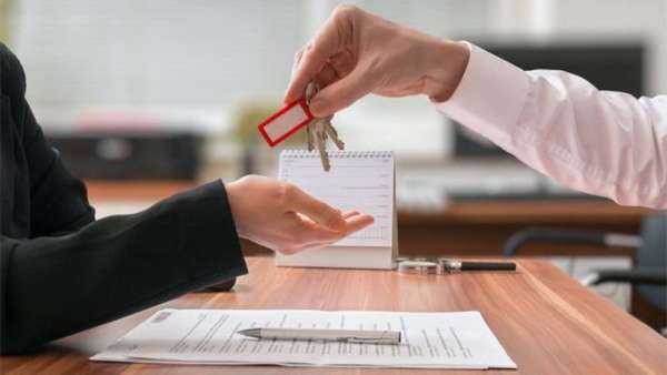 Купля-продажа квартиры в МФЦ: регистрация сделки с недвижимостью и оформление договора