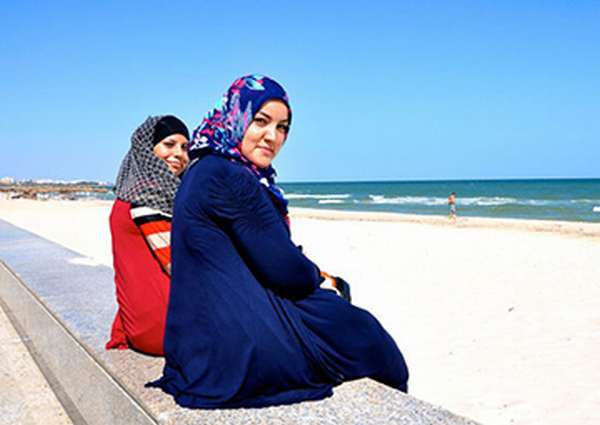 женщины в тунисе