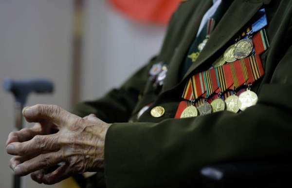 ветеран военный службы в медалях
